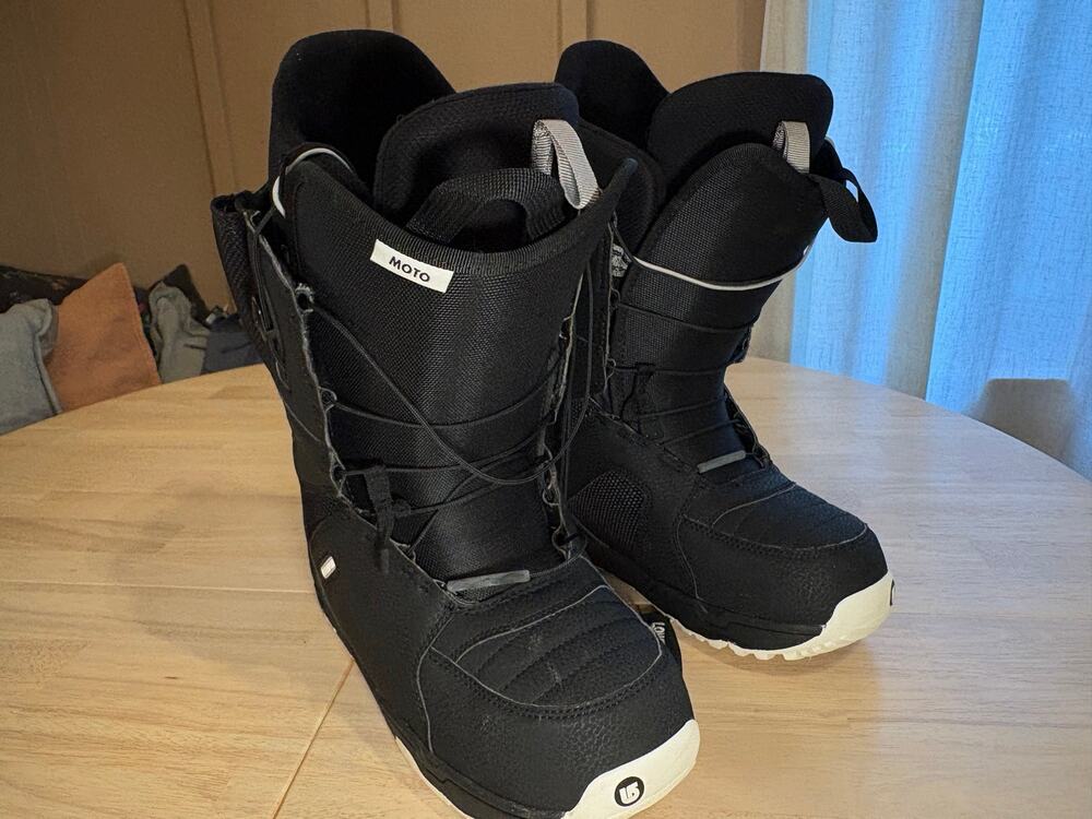 Burton Moto Speedzone Snowboard Boots Black White Sole Outdoor Gorpcore